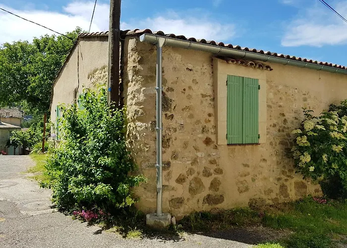 Maison Conviviale Avec Jardin A Revest-Des-Brousses photo