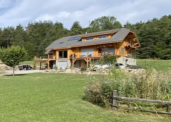 Grand Chalet Au Calme Avec Vue Sur La Petite Suisse Provencale Villa Montclar  photo