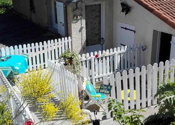 Gite Le Pere Limpinpin Chateauredon photo