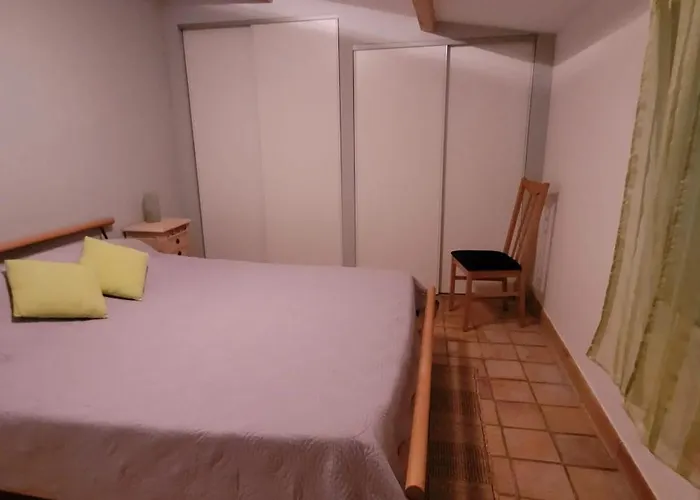 Maison De 2 Chambres Avec Jardin Clos Et Wifi A Revest Des Brousses Galijasevici photo