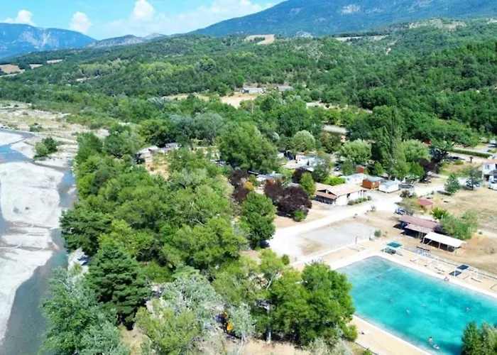 Mezel  Zecamping 3 Etoiles Chiens Acceptes Piscine Bar Et Restaurant תמונה